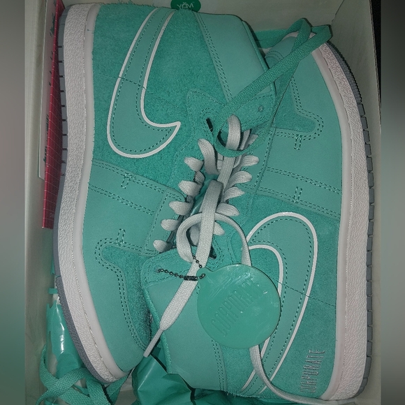 Jordan Airship ×Corporate Got EM - Picture 2 of 12